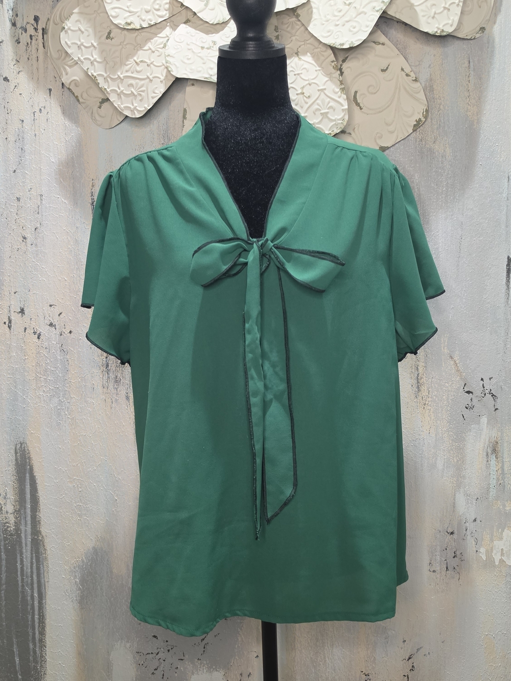 SHEIN Emerald Green Tie-Neck Flutter Sleeve Blouse